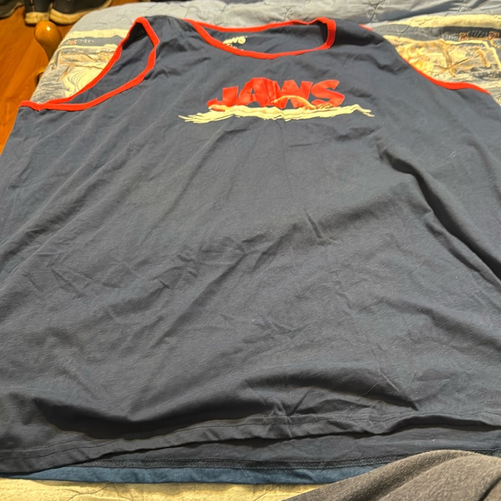 Jaw shirt